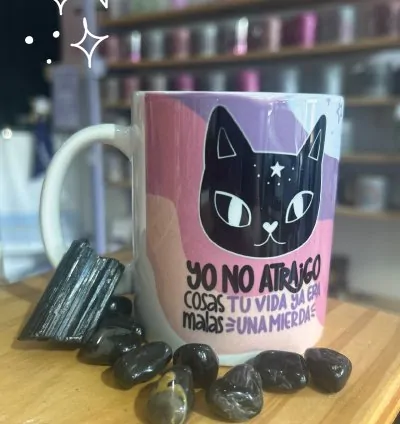 Taza gato negro
